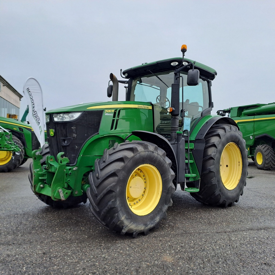 JOHN DEERE 7230R - Трактор: фото 1 JOHN DEERE 7230R - Трактор: фото 1