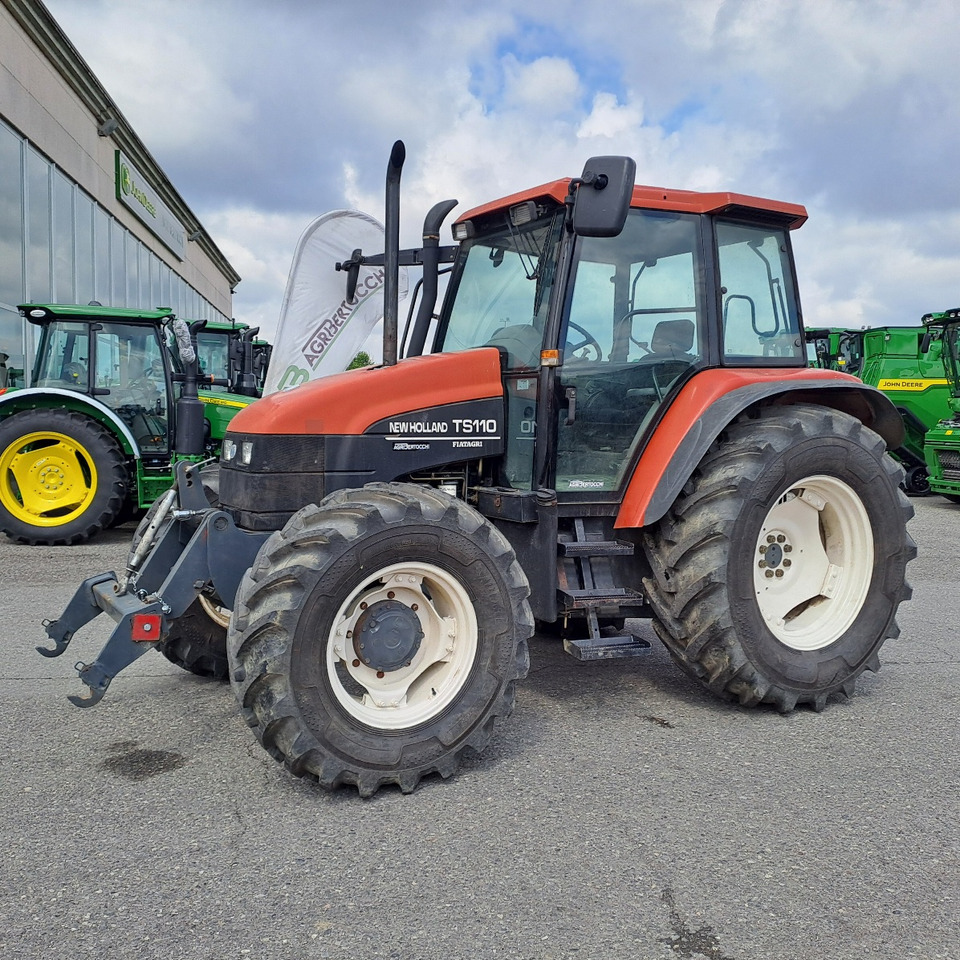 NEW HOLLAND FIATAGRI TS 110 - Трактор: фото 1 NEW HOLLAND FIATAGRI TS 110 - Трактор: фото 1