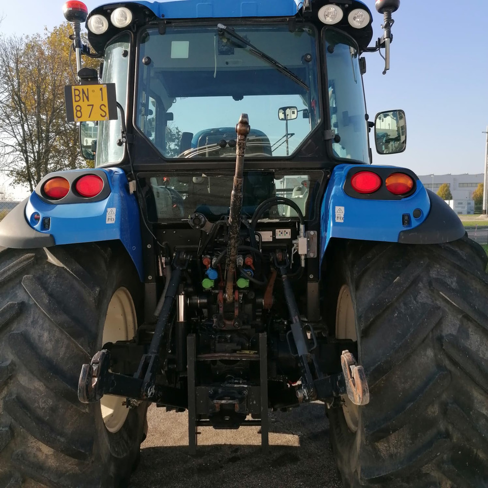 NEW HOLLAND T4.105 - Трактор: фото 3 NEW HOLLAND T4.105 - Трактор: фото 3