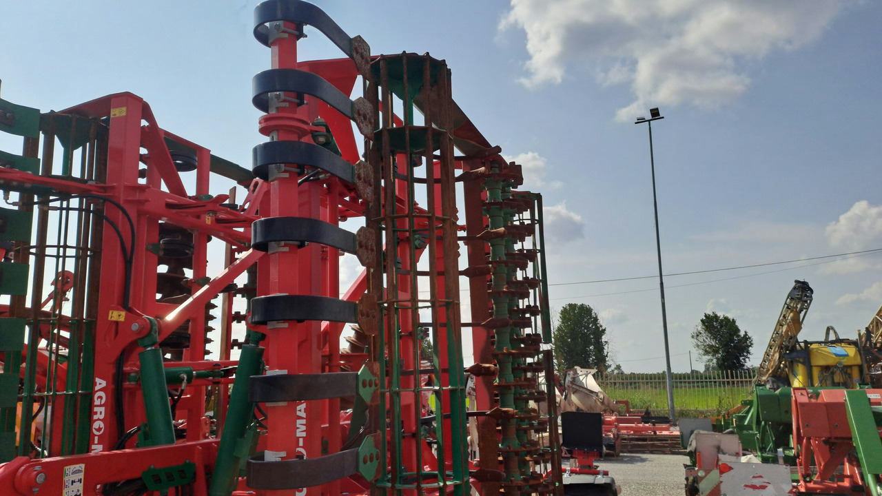 VIBROCOLTIVATORE AGRO-MASZ AUC50 - Борона: фото 2 VIBROCOLTIVATORE AGRO-MASZ AUC50 - Борона: фото 2