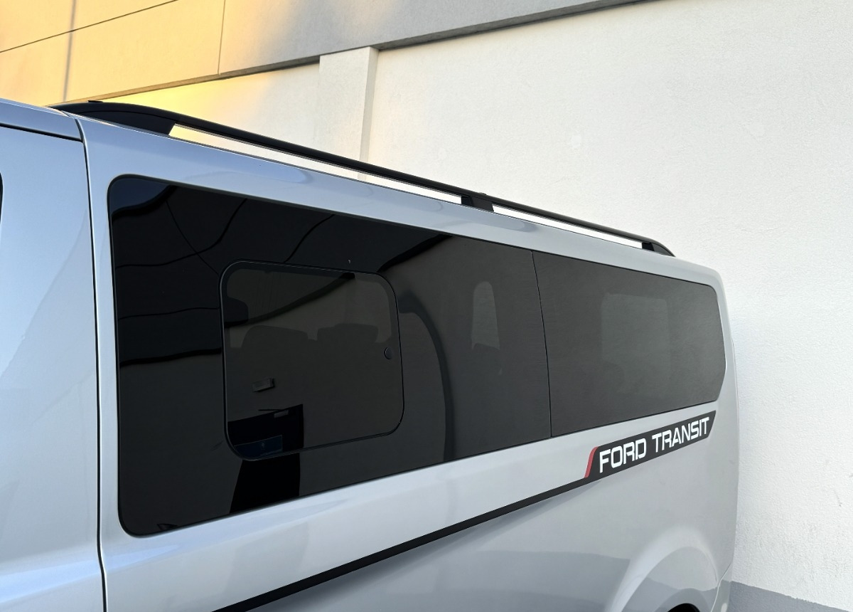 Грузопассажирский фургон Ford Transit Custom 2.0 170KM Rok 2021 8 osobowy FV23 Salon PL Zadbany Super STAN: фото 13 Грузопассажирский фургон Ford Transit Custom 2.0 170KM Rok 2021 8 osobowy FV23 Salon PL Zadbany Super STAN: фото 13