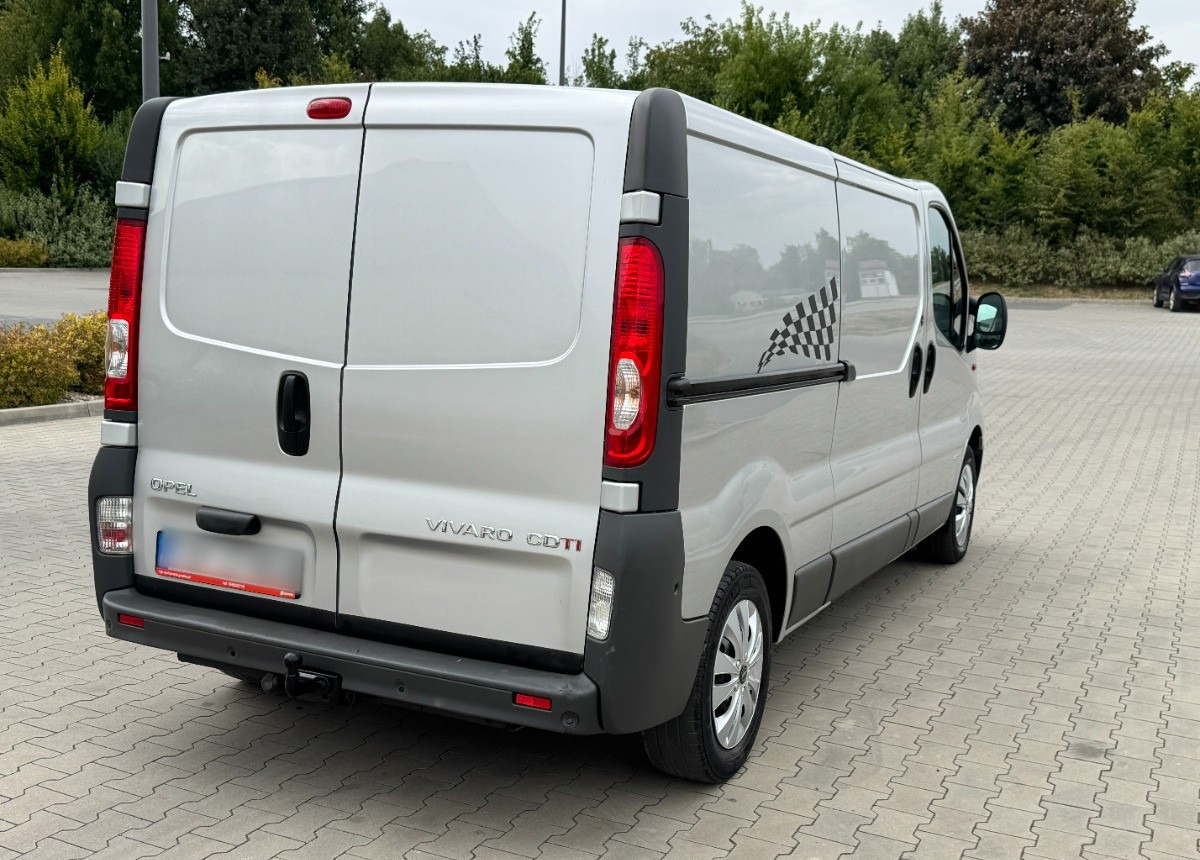 Opel Vivaro 2.0 DCI 115KM 2013 Rok SERWISOWANY Bezwypadkowy Super Stan - Цельнометаллический фургон: фото 3 Opel Vivaro 2.0 DCI 115KM 2013 Rok SERWISOWANY Bezwypadkowy Super Stan - Цельнометаллический фургон: фото 3