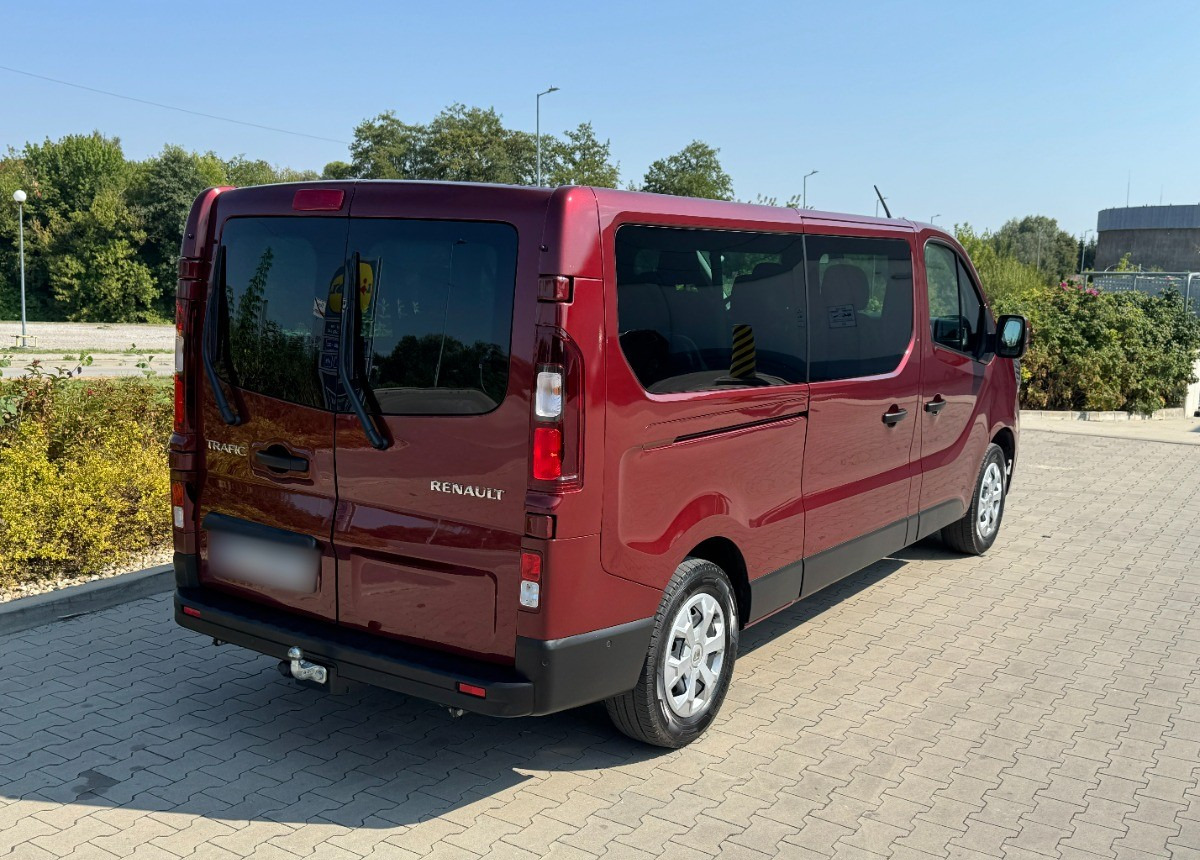 Renault Trafic Long 9 osobowy 2.0 DCI 170KM AUTOMAT NAWIEWY Salon PL FV23 NOWY - Микроавтобус, Пассажирский фургон: фото 2 Renault Trafic Long 9 osobowy 2.0 DCI 170KM AUTOMAT NAWIEWY Salon PL FV23 NOWY - Микроавтобус, Пассажирский фургон: фото 2