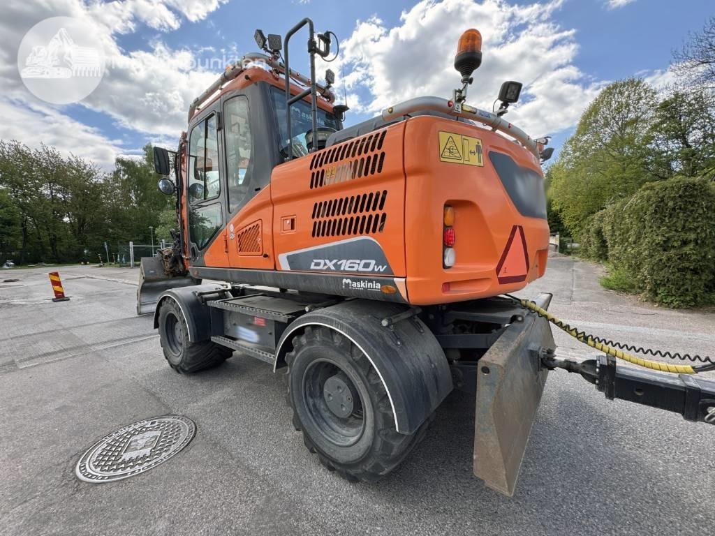 Doosan DX 160 W - Колёсный экскаватор: фото 2 Doosan DX 160 W - Колёсный экскаватор: фото 2