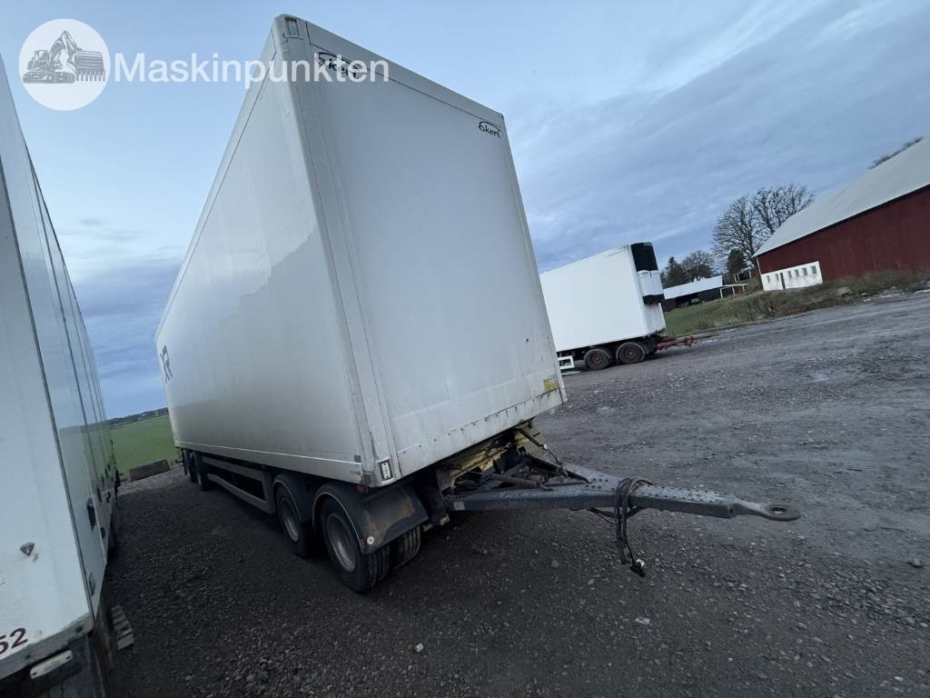 Ekeri S8-D - Прицеп-фургон: фото 3 Ekeri S8-D - Прицеп-фургон: фото 3