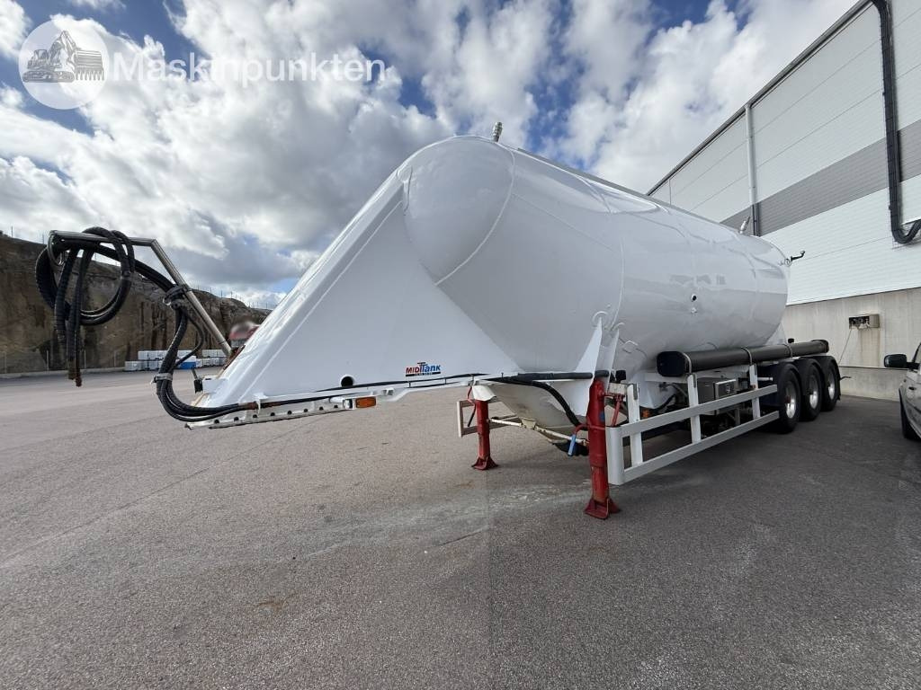 Interconsult Tanktrailer - Полуприцеп-цистерна: фото 1 Interconsult Tanktrailer - Полуприцеп-цистерна: фото 1