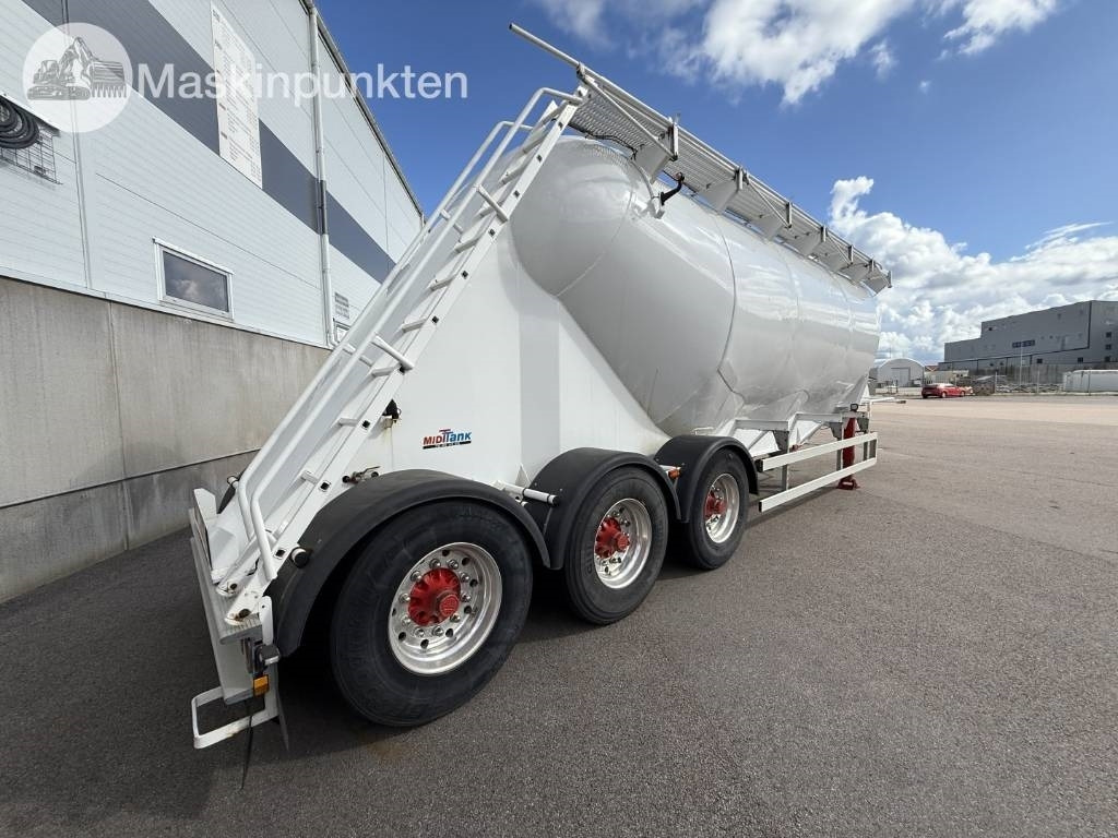 Interconsult Tanktrailer - Полуприцеп-цистерна: фото 2 Interconsult Tanktrailer - Полуприцеп-цистерна: фото 2