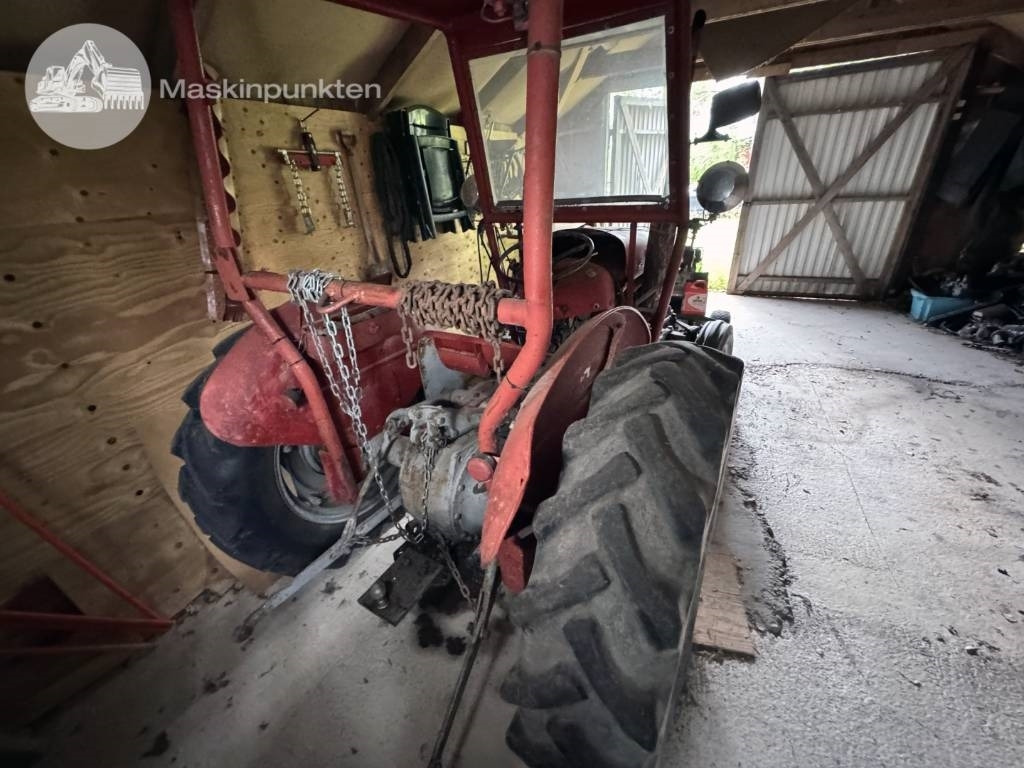 Massey Ferguson 35 - Трактор: фото 3 Massey Ferguson 35 - Трактор: фото 3