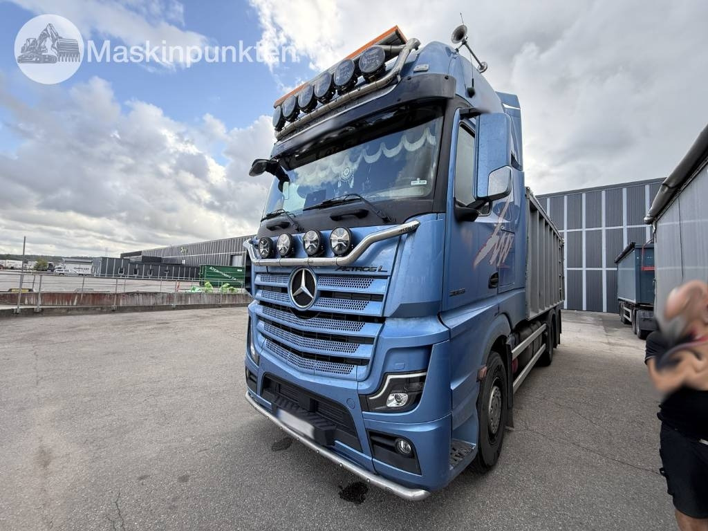Mercedes-Benz Actros 2853 L - Самосвал: фото 1 Mercedes-Benz Actros 2853 L - Самосвал: фото 1