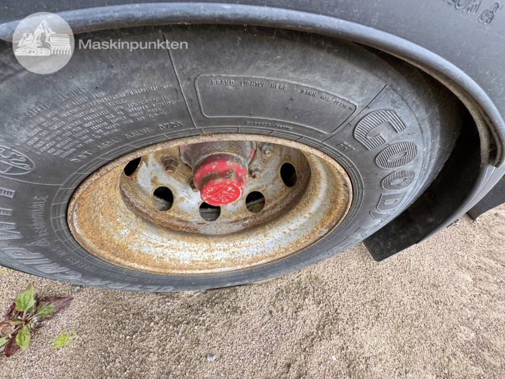 Прицеп мультилифт/ Бункеровоз Mjölbysläpet SFL4-12,5-36: фото 23 Прицеп мультилифт/ Бункеровоз Mjölbysläpet SFL4-12,5-36: фото 23