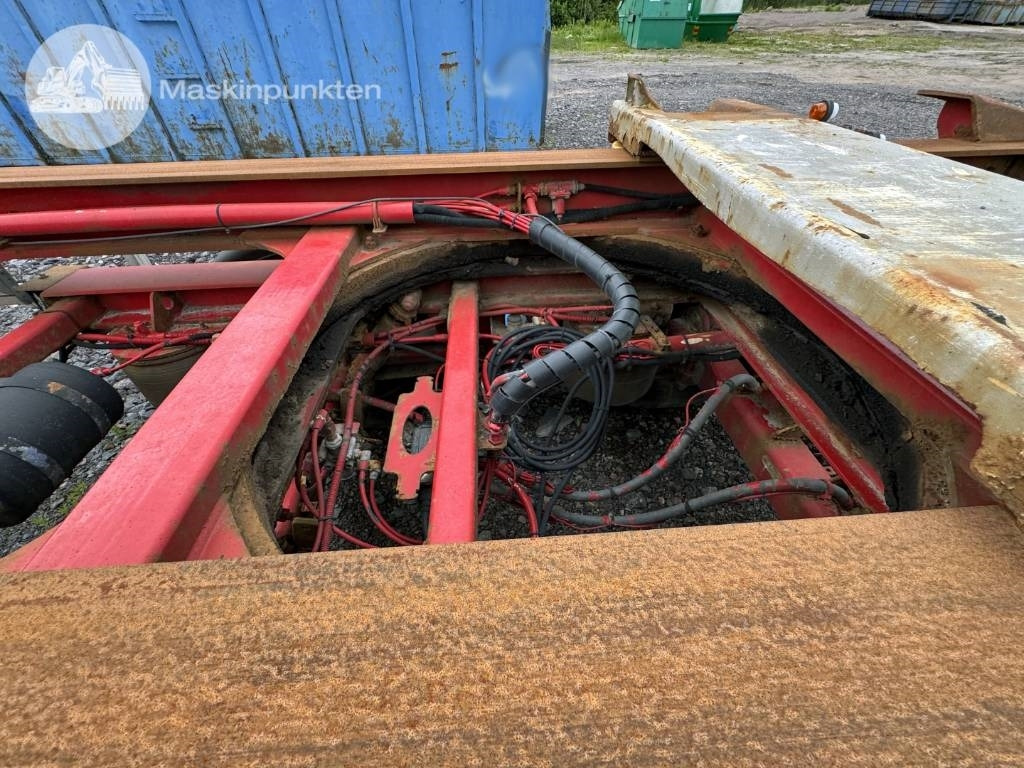 Прицеп мультилифт/ Бункеровоз Mjölbysläpet SFL4-12,5-36: фото 42 Прицеп мультилифт/ Бункеровоз Mjölbysläpet SFL4-12,5-36: фото 42