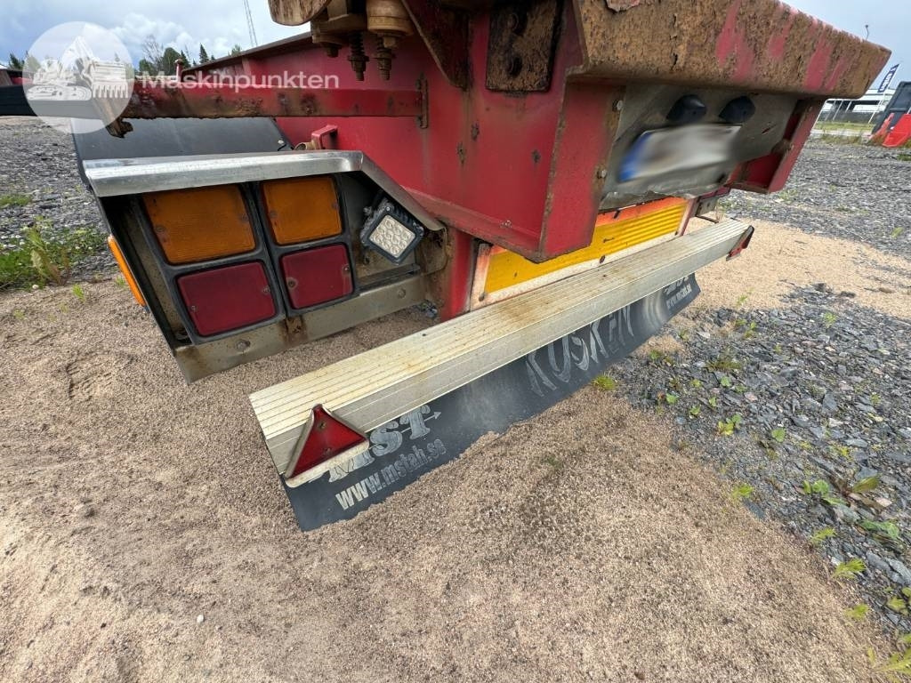 Прицеп мультилифт/ Бункеровоз Mjölbysläpet SFL4-12,5-36: фото 24 Прицеп мультилифт/ Бункеровоз Mjölbysläpet SFL4-12,5-36: фото 24