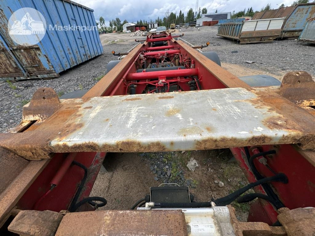 Прицеп мультилифт/ Бункеровоз Mjölbysläpet SFL4-12,5-36: фото 27 Прицеп мультилифт/ Бункеровоз Mjölbysläpet SFL4-12,5-36: фото 27