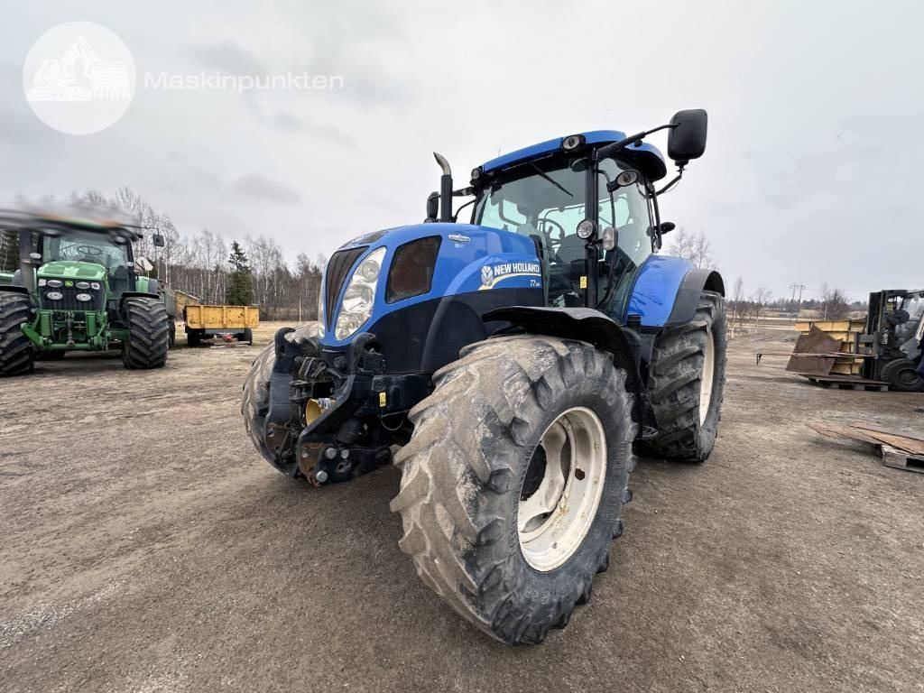 New Holland T 7.185 - Трактор: фото 4 New Holland T 7.185 - Трактор: фото 4