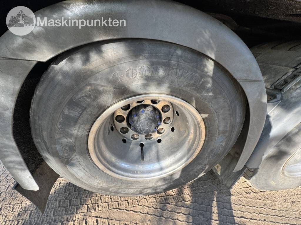 Портальный бункеровоз Scania R 560 LB: фото 18