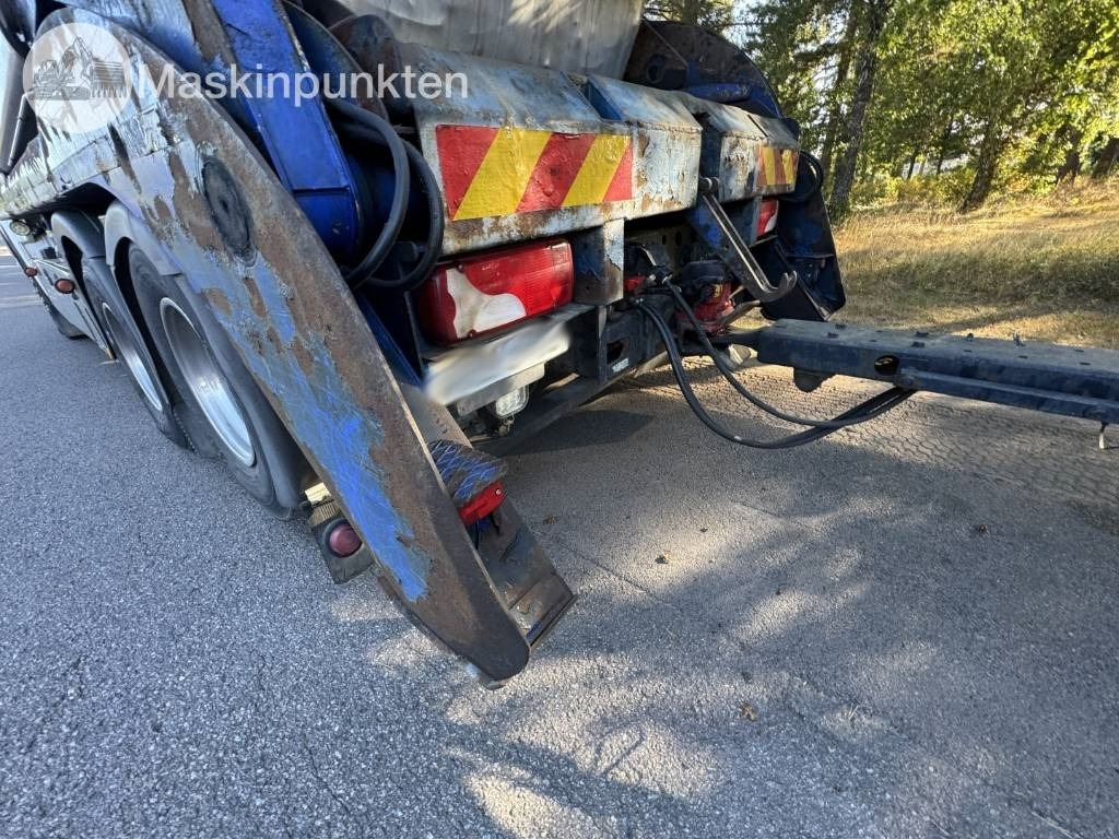 Портальный бункеровоз Scania R 560 LB: фото 15