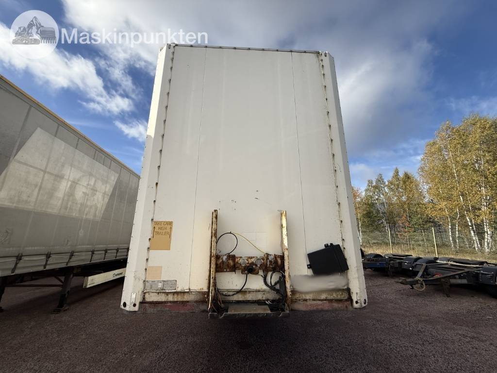 Schmitz SKO 24 - Полуприцеп-фургон: фото 2 Schmitz SKO 24 - Полуприцеп-фургон: фото 2