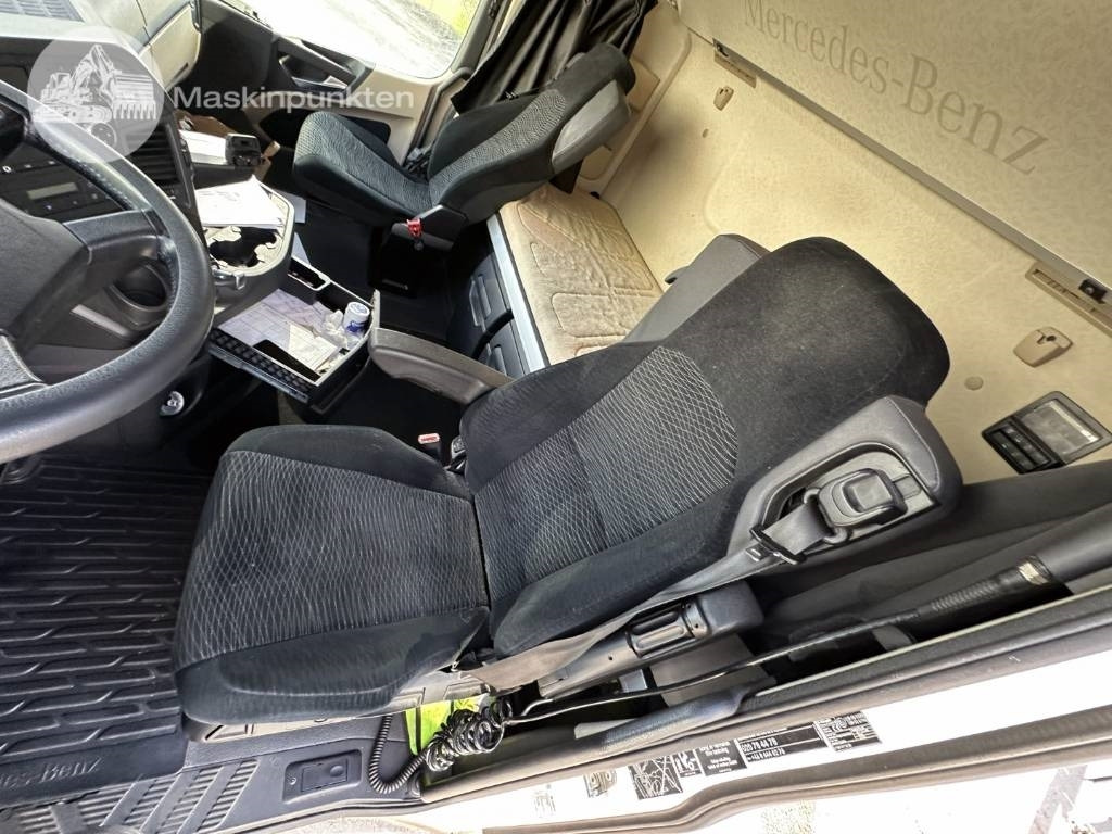 Тягач Mercedes-Benz Actros 2545: фото 15