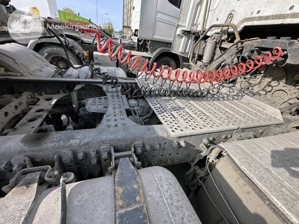 Тягач Mercedes-Benz Actros 2545: фото 49