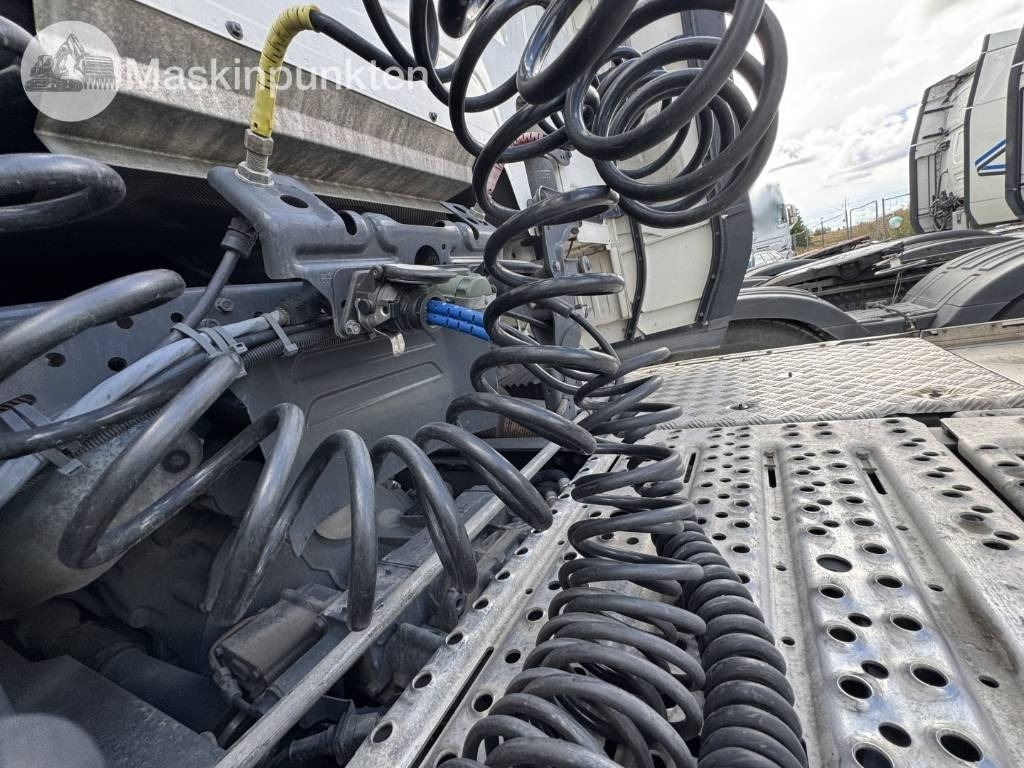 Тягач Scania R 520: фото 9 Тягач Scania R 520: фото 9