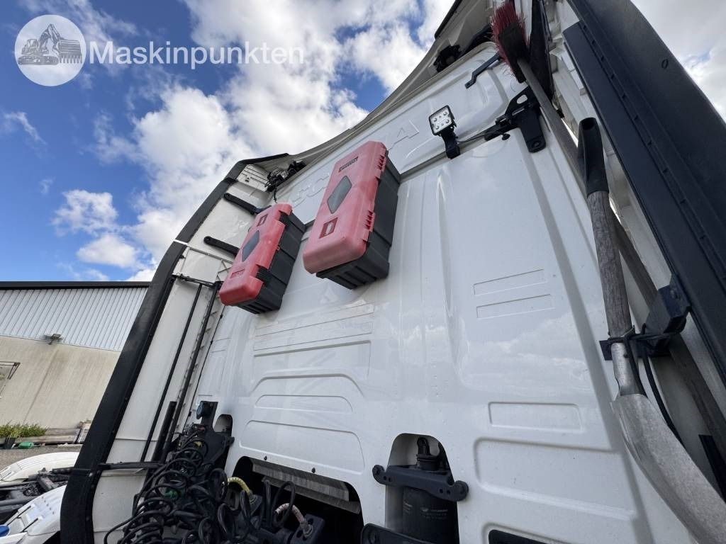 Тягач Scania R 520: фото 37 Тягач Scania R 520: фото 37