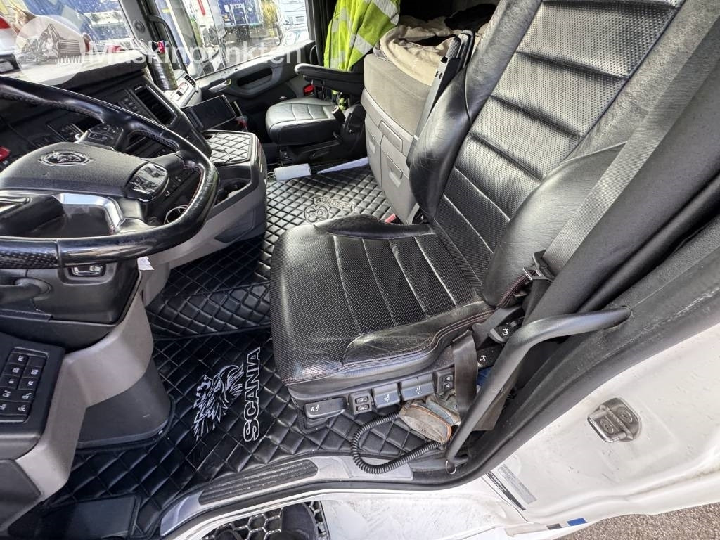 Тягач Scania R 520: фото 40 Тягач Scania R 520: фото 40