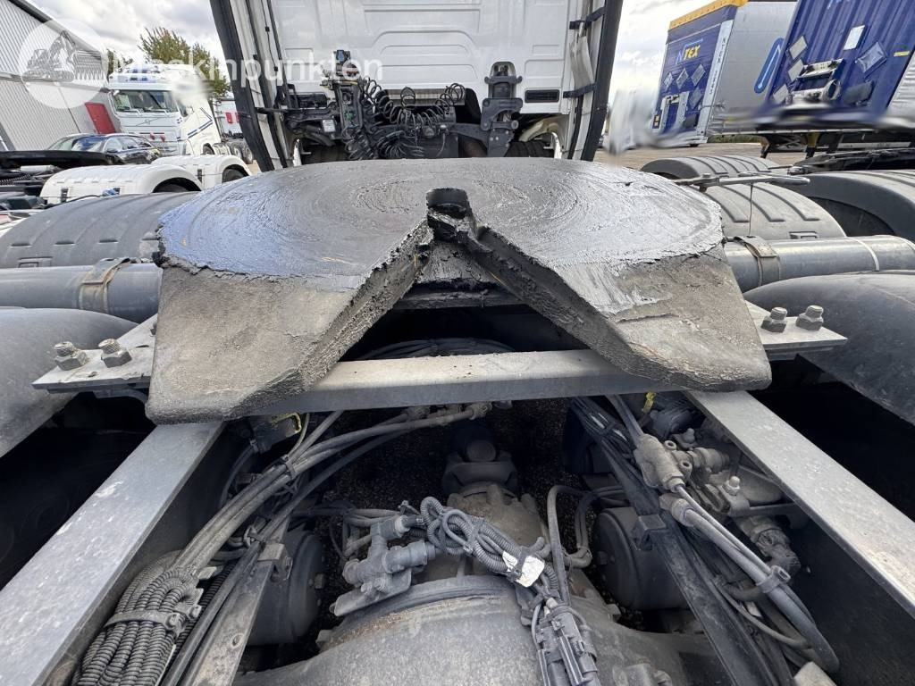 Тягач Scania R 520: фото 33 Тягач Scania R 520: фото 33