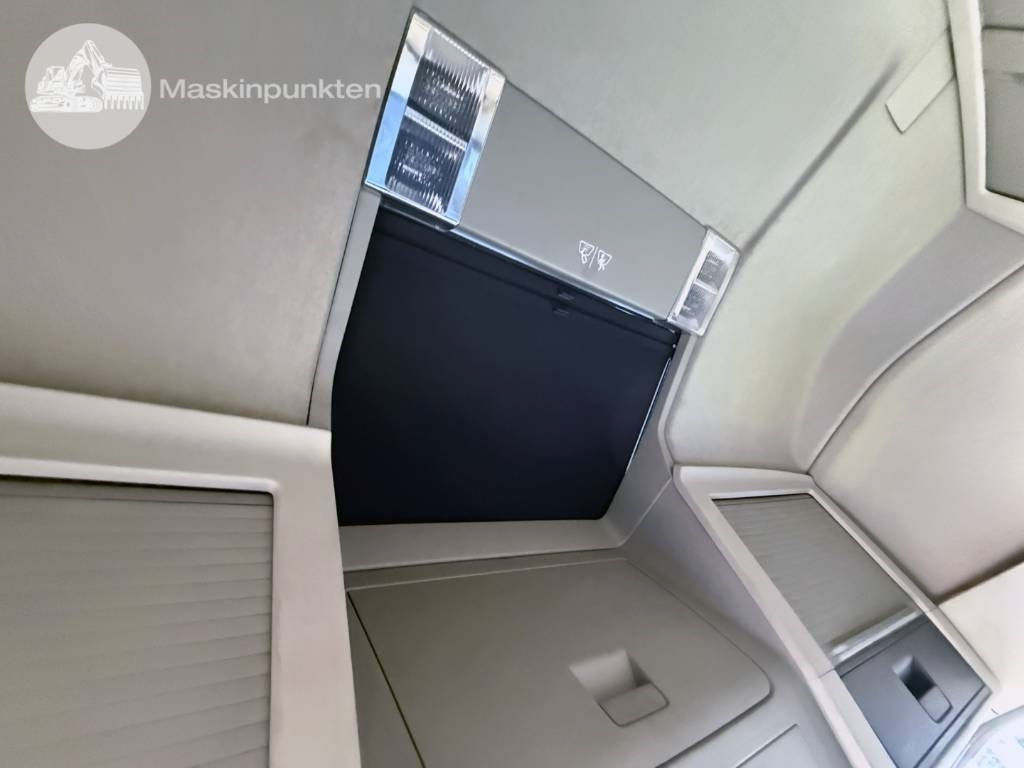 Тягач Volvo FH 540: фото 39