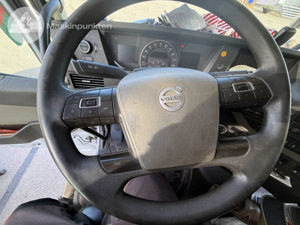 Тягач Volvo FH 540: фото 32
