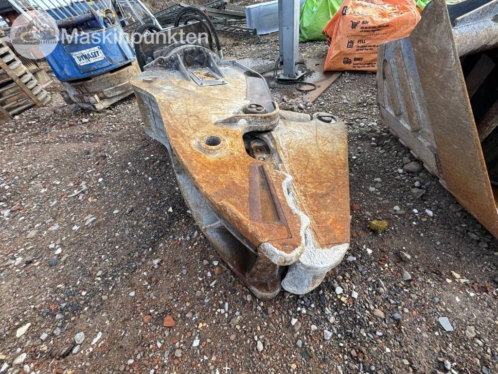 VTN FP18 - Рыхлитель для Строительной техники: фото 1 VTN FP18 - Рыхлитель для Строительной техники: фото 1