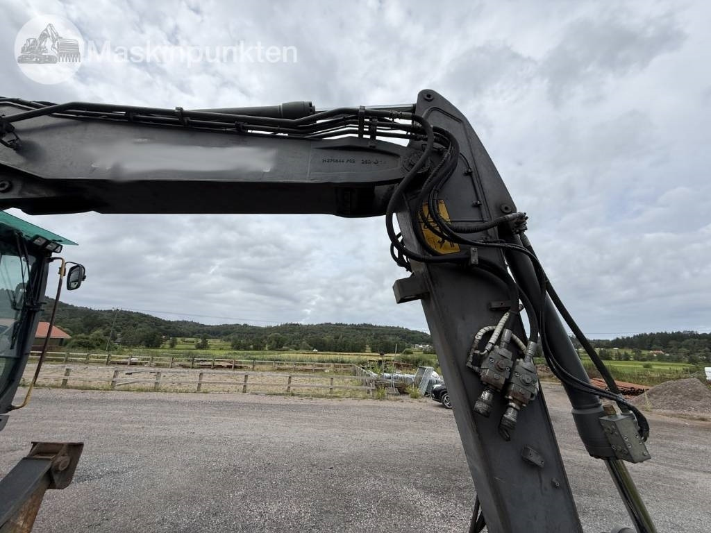 Колёсный экскаватор Volvo EW 140 C: фото 18 Колёсный экскаватор Volvo EW 140 C: фото 18