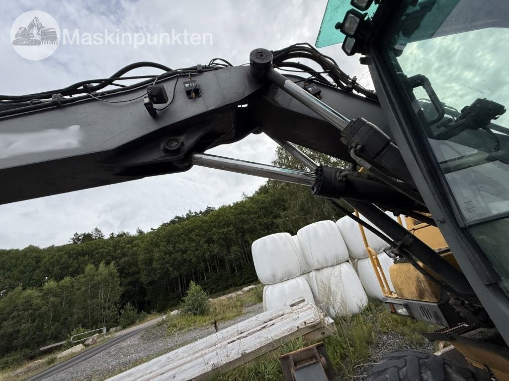 Колёсный экскаватор Volvo EW 140 C: фото 9 Колёсный экскаватор Volvo EW 140 C: фото 9