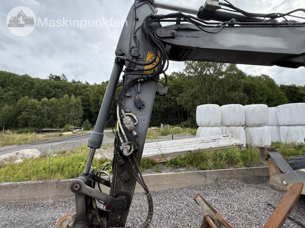 Колёсный экскаватор Volvo EW 140 C: фото 11 Колёсный экскаватор Volvo EW 140 C: фото 11