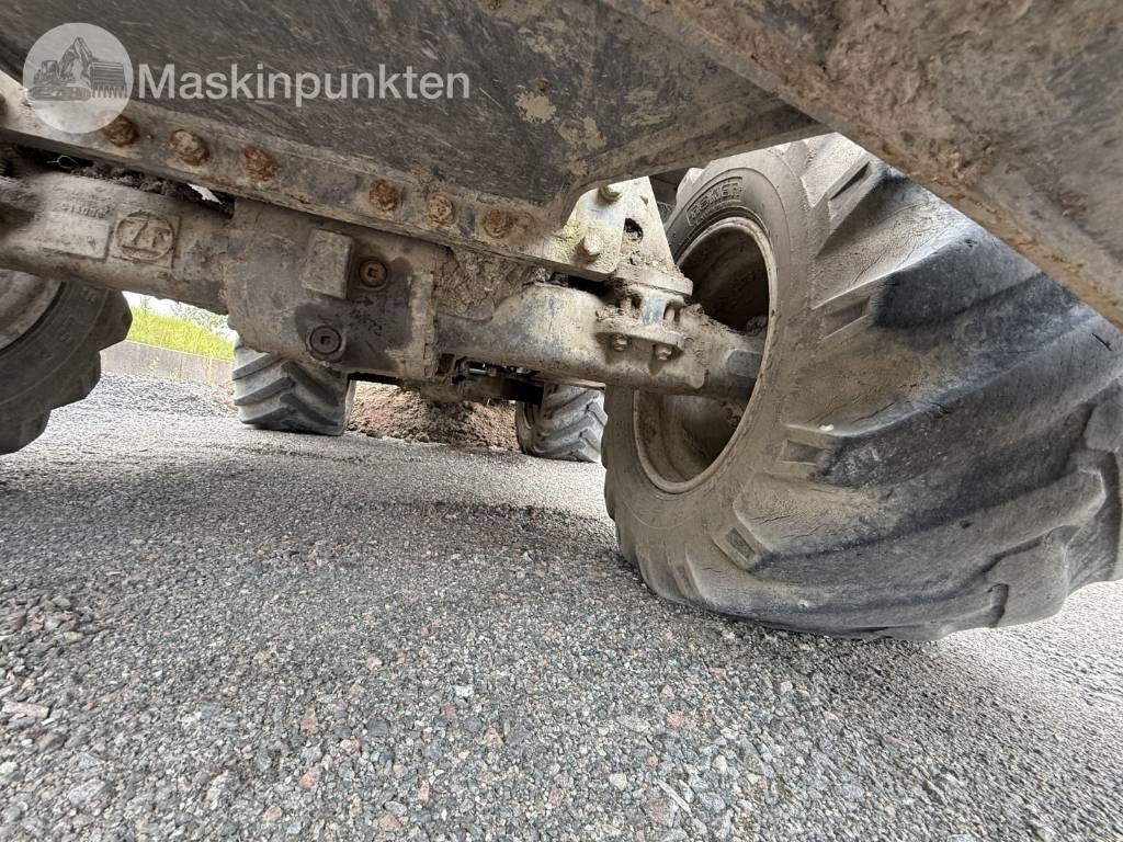 Колёсный экскаватор Volvo EW 140 C: фото 34 Колёсный экскаватор Volvo EW 140 C: фото 34