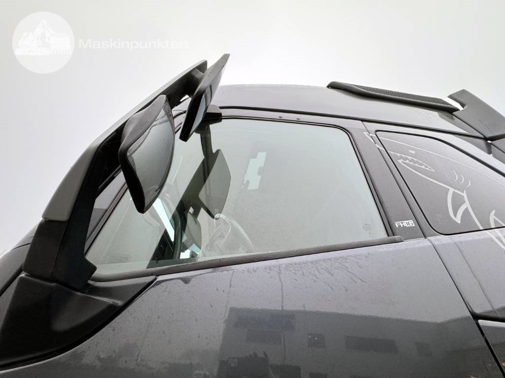 Самосвал Volvo FH 16 750: фото 29 Самосвал Volvo FH 16 750: фото 29