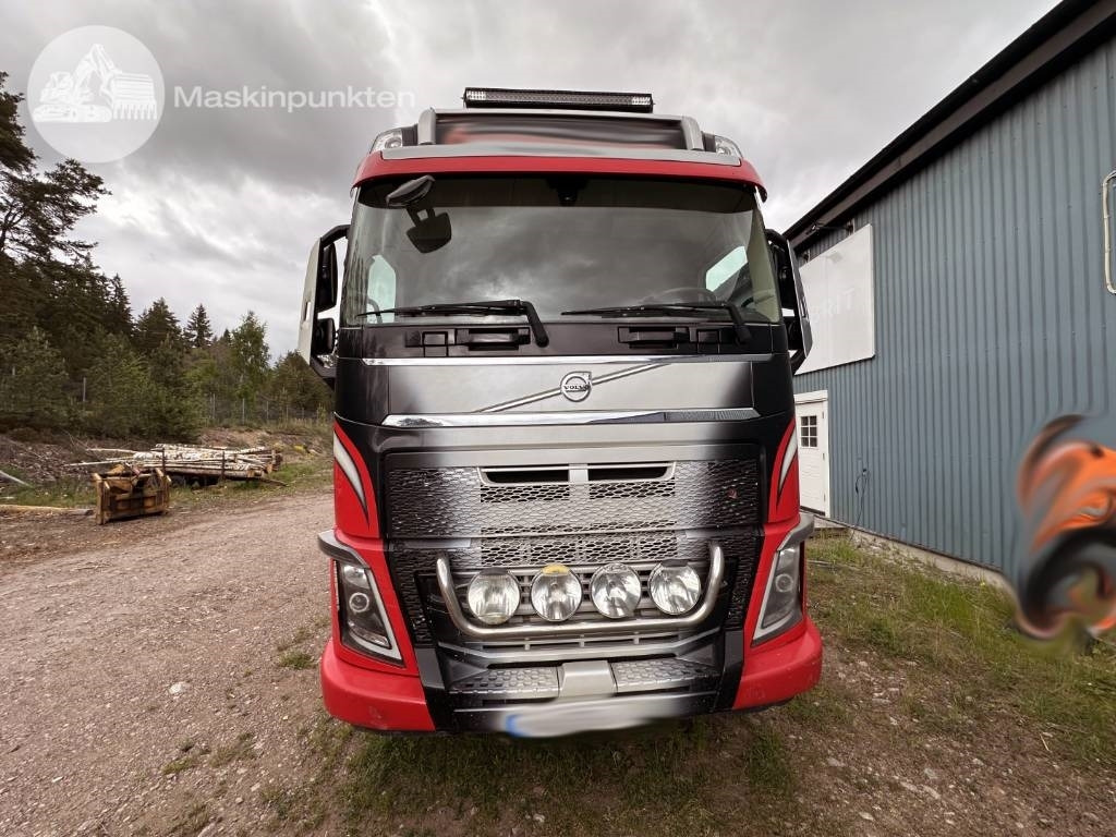 Volvo FH 16 750 - Лесовоз: фото 3 Volvo FH 16 750 - Лесовоз: фото 3