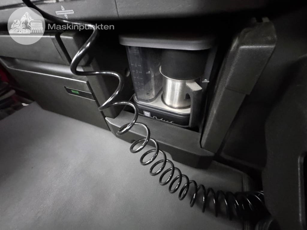 Самосвал Volvo FH 16 750: фото 45 Самосвал Volvo FH 16 750: фото 45