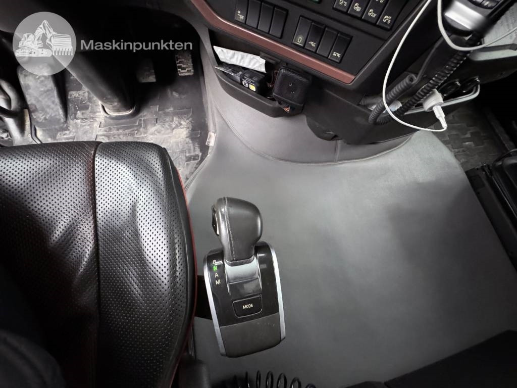 Самосвал Volvo FH 16 750: фото 40 Самосвал Volvo FH 16 750: фото 40