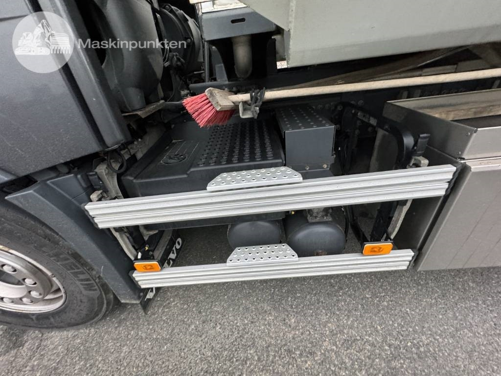 Самосвал Volvo FH 16 750: фото 9 Самосвал Volvo FH 16 750: фото 9