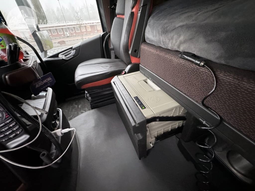 Самосвал Volvo FH 16 750: фото 44 Самосвал Volvo FH 16 750: фото 44