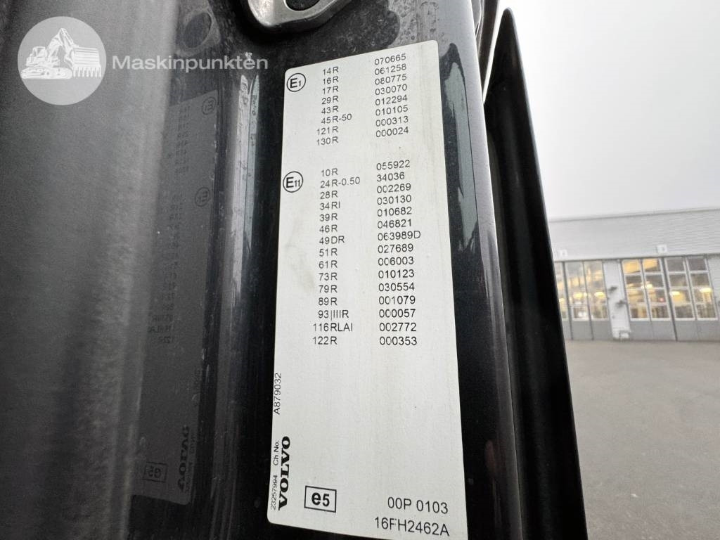 Самосвал Volvo FH 16 750: фото 32 Самосвал Volvo FH 16 750: фото 32