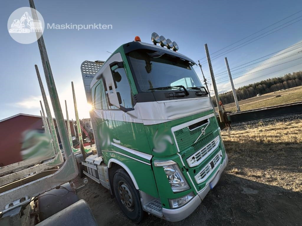 Volvo FH 540 - Лесовоз: фото 1 Volvo FH 540 - Лесовоз: фото 1