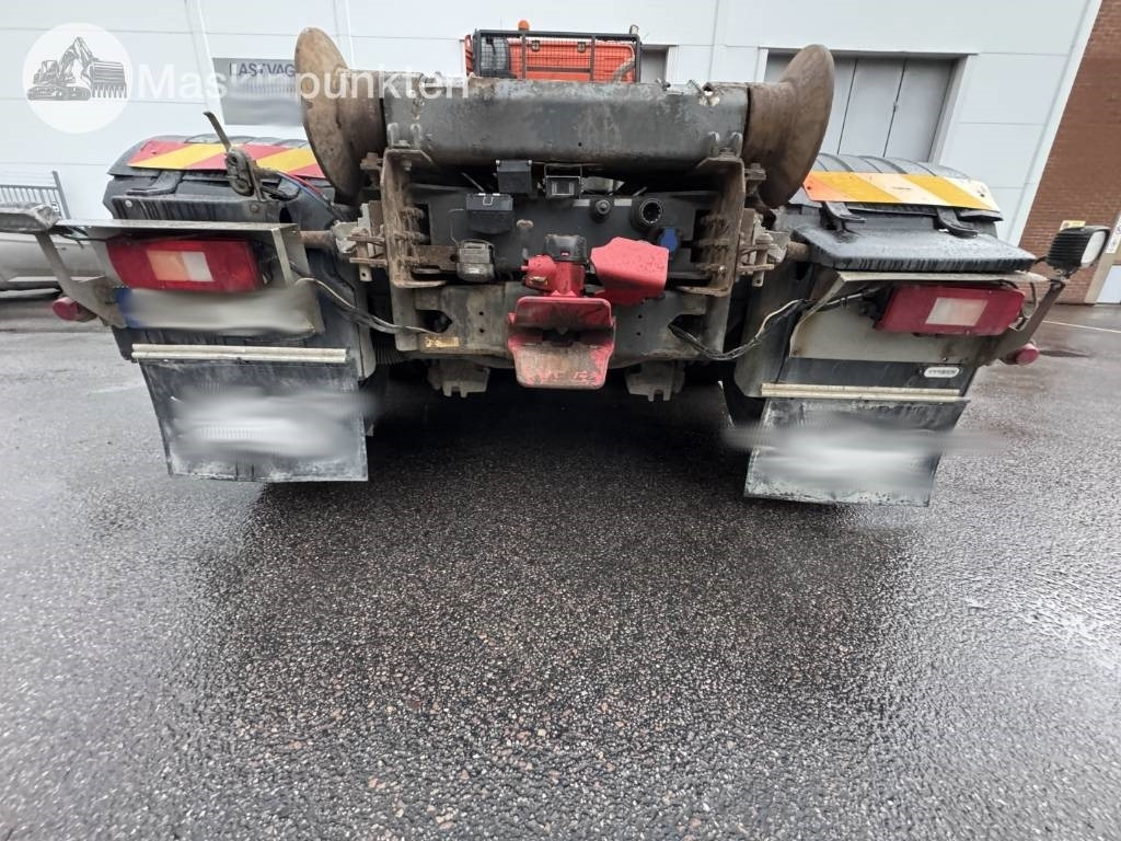 Volvo FH 8*4 Tridem lastväxlare - Крюковой мультилифт: фото 3 Volvo FH 8*4 Tridem lastväxlare - Крюковой мультилифт: фото 3