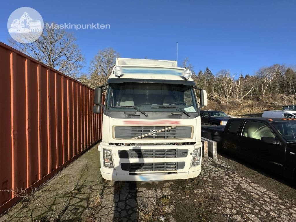 Volvo FM 300 - Грузовик с закрытым кузовом: фото 4 Volvo FM 300 - Грузовик с закрытым кузовом: фото 4
