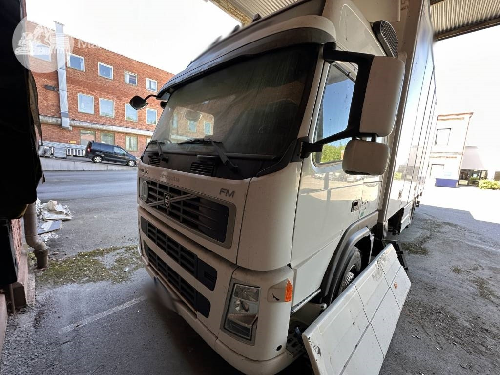 Volvo FM 300 - Грузовик с закрытым кузовом: фото 4 Volvo FM 300 - Грузовик с закрытым кузовом: фото 4