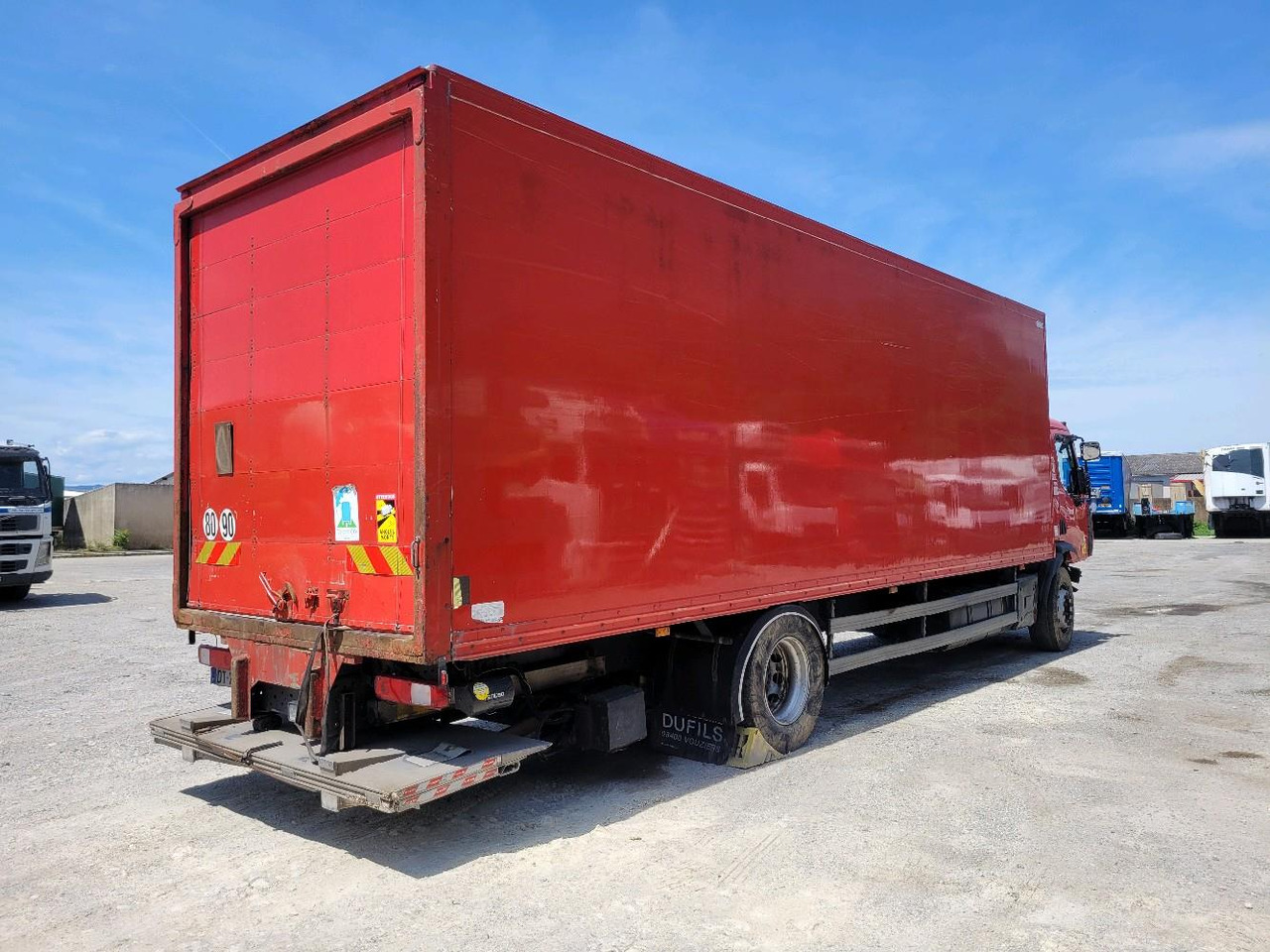 RENAULT D19 WIDE - Грузовик с закрытым кузовом: фото 4 RENAULT D19 WIDE - Грузовик с закрытым кузовом: фото 4