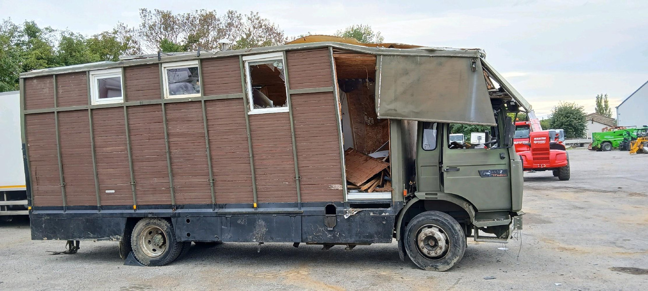 RENAULT M180 PORTEUR BETAILLERE - Коневоз: фото 3 RENAULT M180 PORTEUR BETAILLERE - Коневоз: фото 3