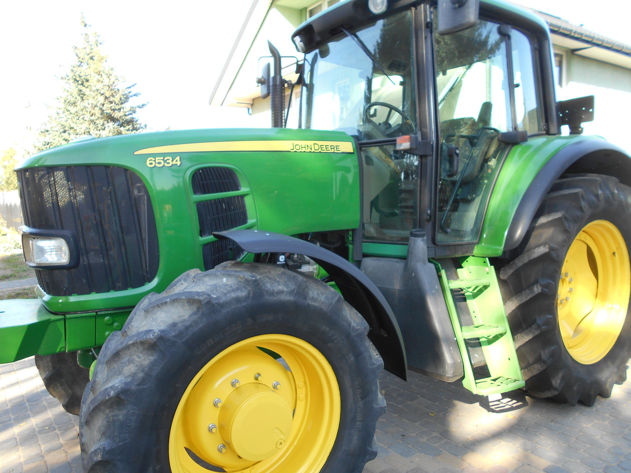 Трактор John Deer: фото 1