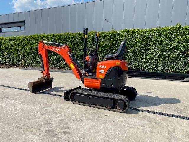 Kubota U 10-3 - Мини-экскаватор: фото 1 Kubota U 10-3 - Мини-экскаватор: фото 1