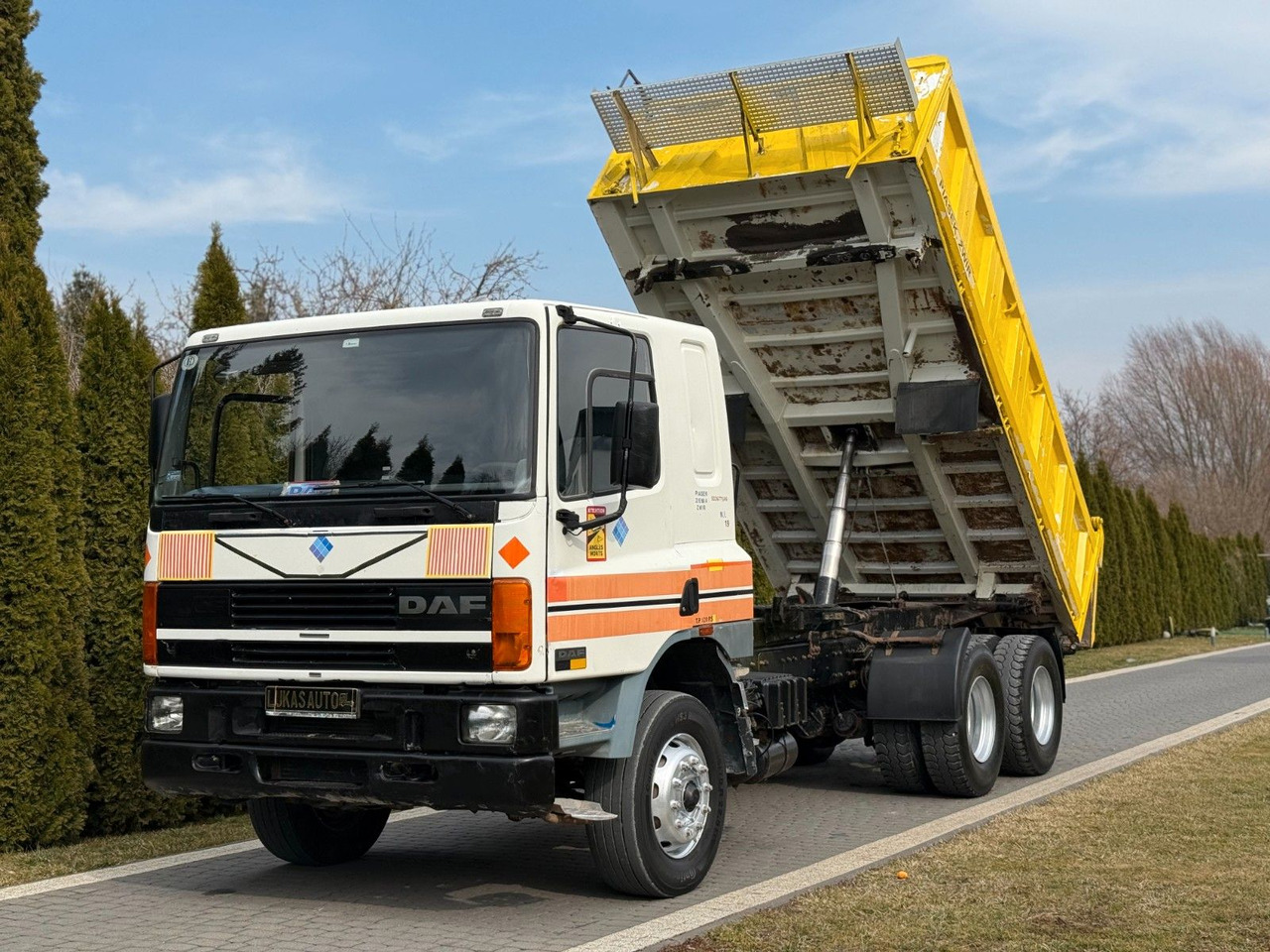 DAF CF 85 400 6x4 KIPPER - Самосвал: фото 1 DAF CF 85 400 6x4 KIPPER - Самосвал: фото 1